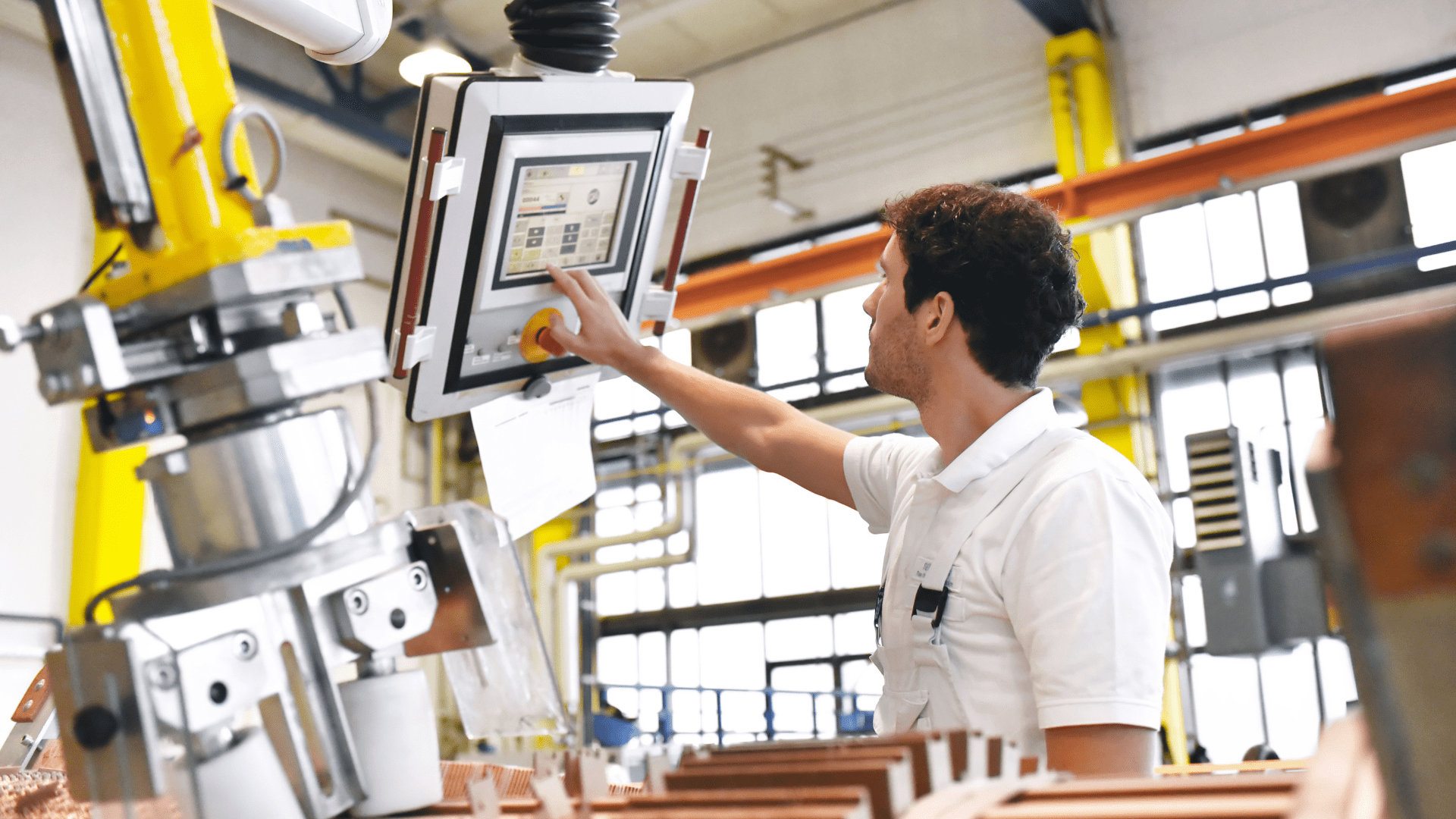 Extended engineering remote monitoring in manufacturing